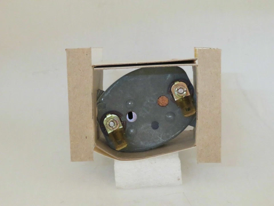 Fuel Gauge New Original Smiths Brand Fits MG 1100 BF8101/05 - Image 2 of 3