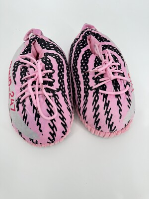 women's softball cleats near me