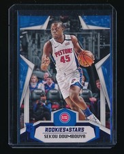 SEKOU DOUMBOUYA 2019-20 PANINI CHRONICLES BLUE ROOKIES AND STARS RC #/99 PISTONS