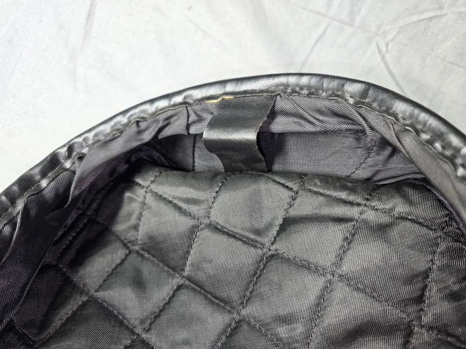 Sombrero boina vintage de la RDA de Alemania Oriental ajustado para hombre 58 rojo insignia militar lana años 80 Foto 3 de 4