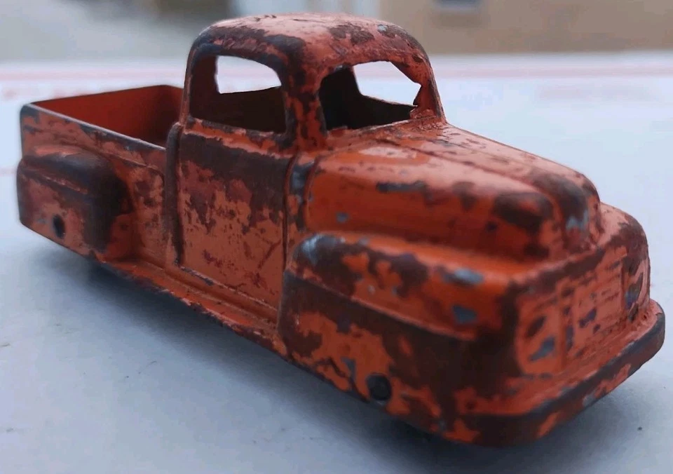 1949 Tootsietoy Ford F1 Pickup Truck 3" Fabricado nos Estados Unidos Laranja🔴🟠🟡🔴⚪🔵 - Imagem 4 de 4
