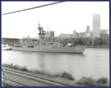 USS LANG FF-1060 Frigate on the Willamette River Portland, Oregon 8 x 10 Photo