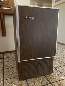 U-Line Ice Maker - Model WCM48