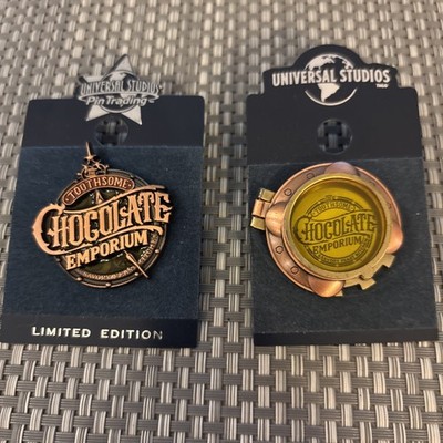 UNIVERSAL STUDIOS Stadtspaziergang Schokolade Emporium tootsome Trading Pin Anstecker x2