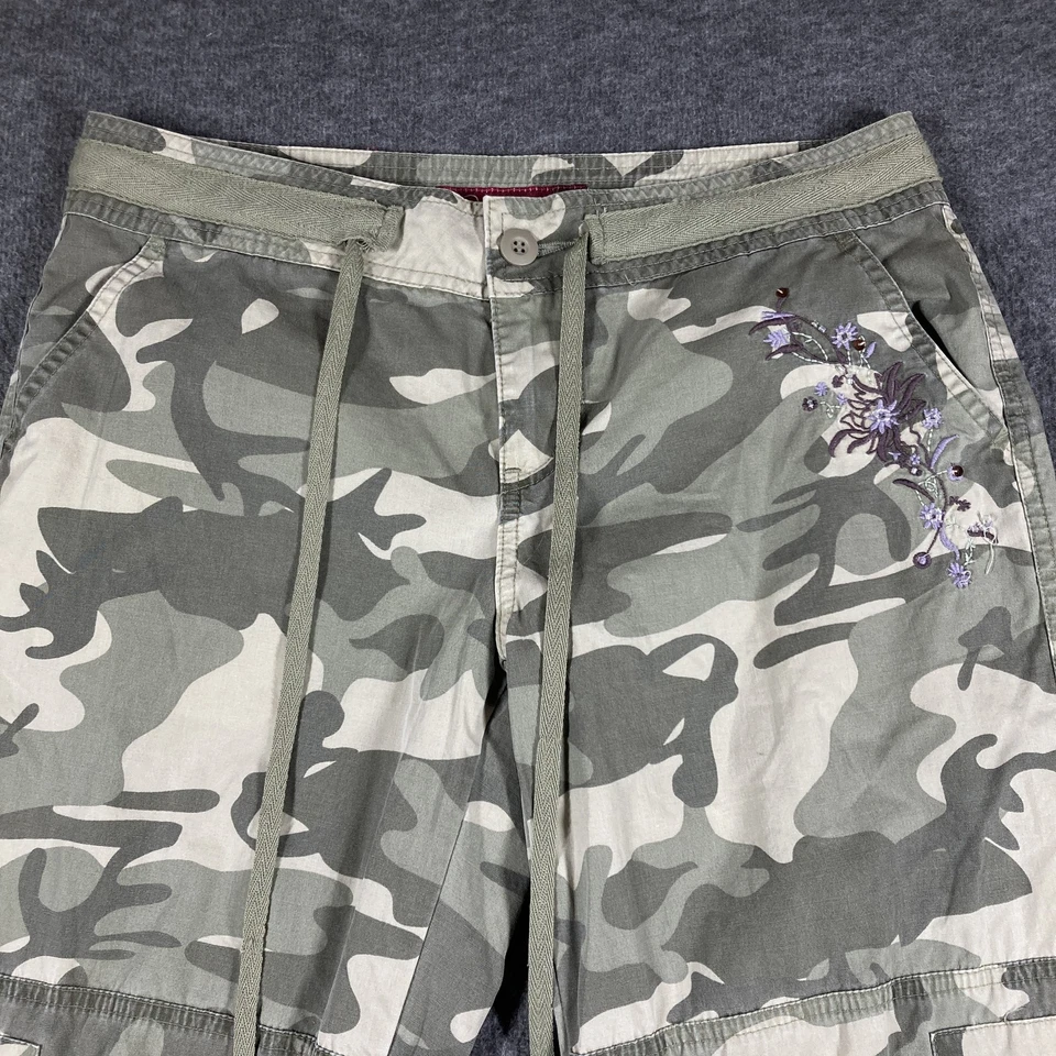 Y2K SO Baggy Camo Cargo Pants Womens 7 Camouflage Drawstring Floral Embroidered - Image 2 of 4