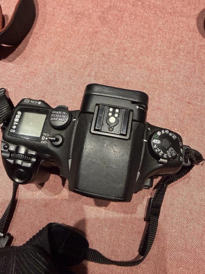 Canon EOS 30V Date 35mm SLR Film Camera Body with Eye Control - Image 3 of 4