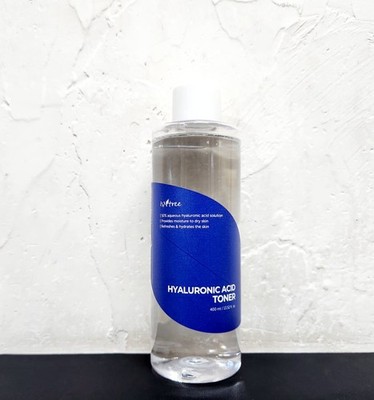 Isntree Hyaluronic Acid Toner 400ml   Korean Hydrating Skincare Essence for Plum
