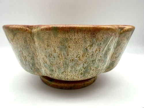 Pretty Vintage Haeger Pottery Scalloped Bowl Planter  #216 USA