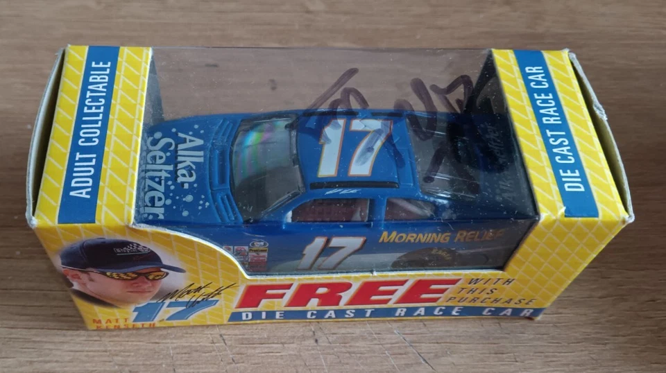  Coche diecast Jack Roush autografiado #17 Matt Kenseth NASCAR 1:64 Foto 2 de 3
