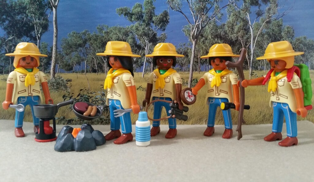 Lot Playmobil 307 de collection scoutisme avec insignes et figurines de scouts