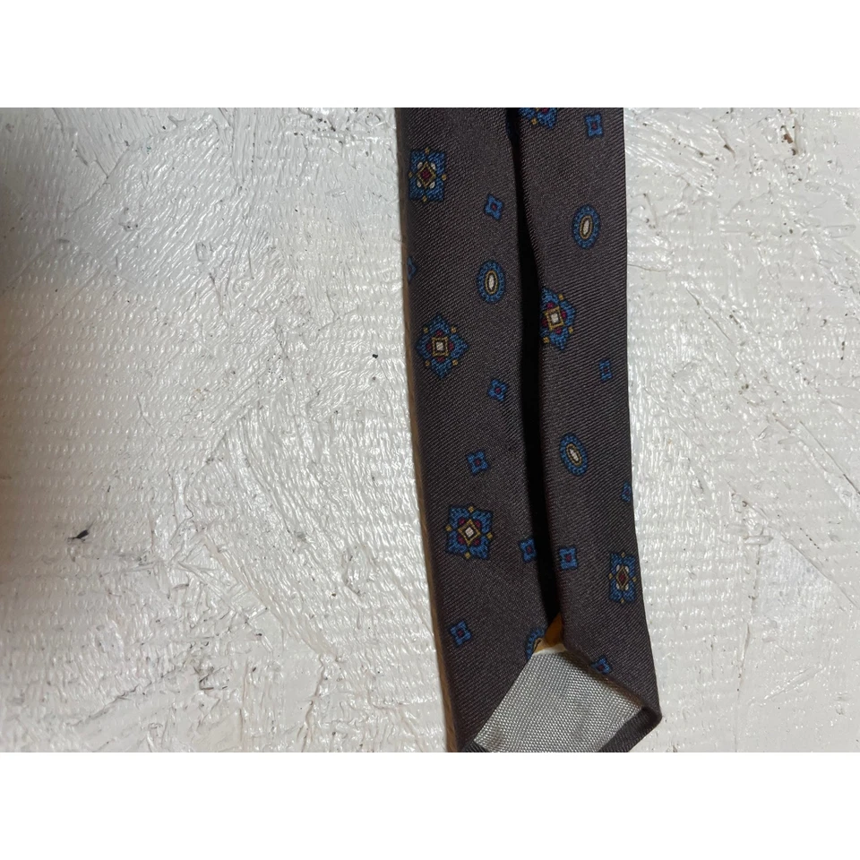 100% Silk Necktie Hand Made in Italy Brown Blue Floral Pattern Men's Tie - Image 2 of 3
