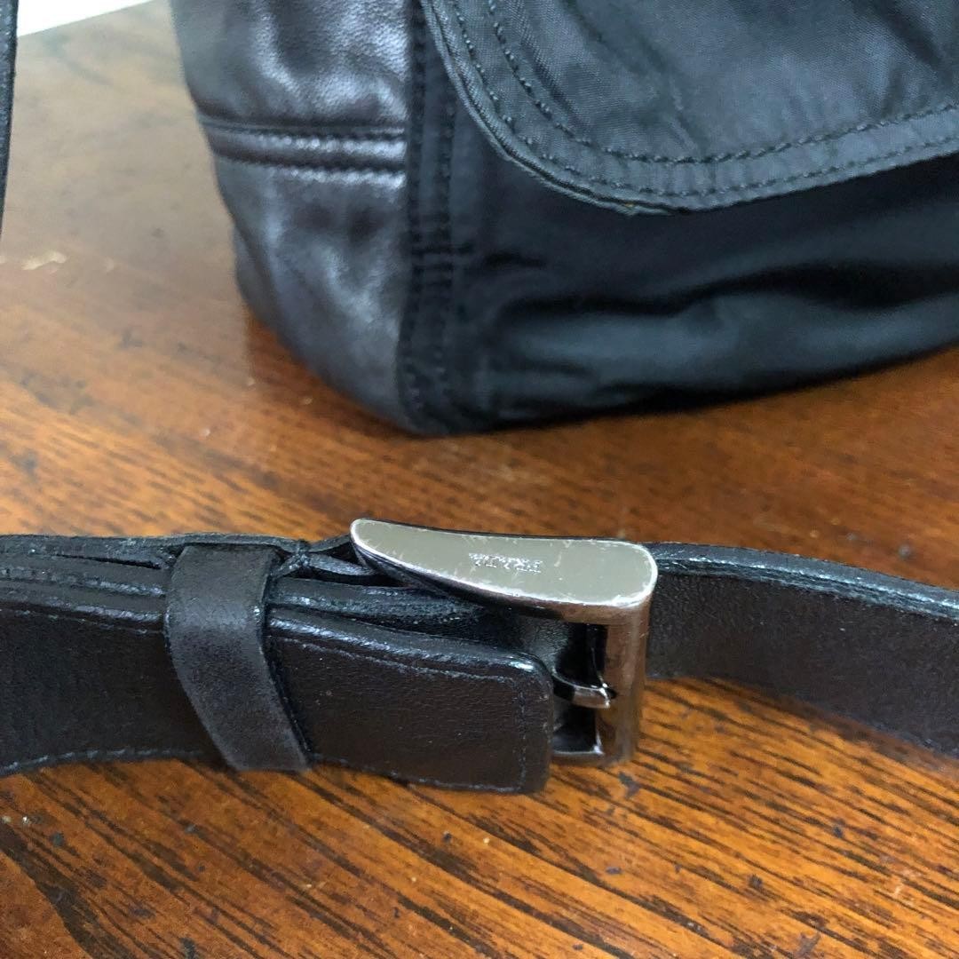90s PRADA Leather Nylon Shoulder Bag thumbnail 8