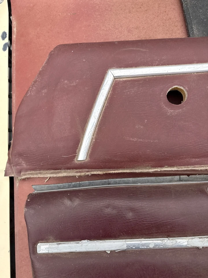 Chevrolet Malibu 1978 82 1988 El Camino Monte Carlo paneles de puerta Burgandy claros Foto 2 de 4