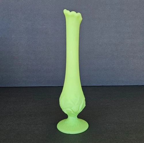 Vintage Fenton Custard Satin Uranium Glass Water Lyli Footed Swung Bud Vase