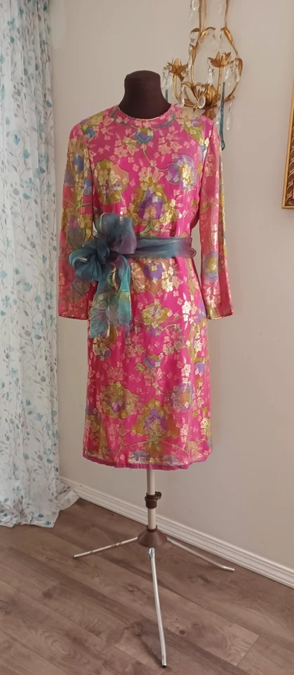 Vestido Oscar de LA Renta Para Jane Derby Espectacular Flor de Seda Metálico Talla S Foto 2 de 4