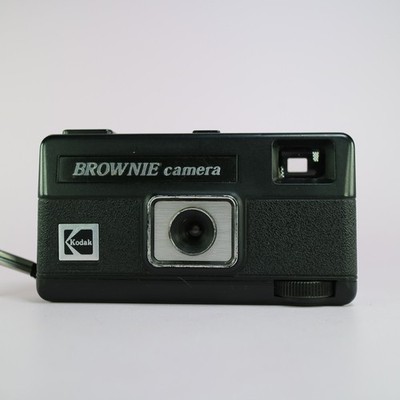 Kodak Brownie Pocket Kamera 110mm Film Point and Shoot schwarz getestet
