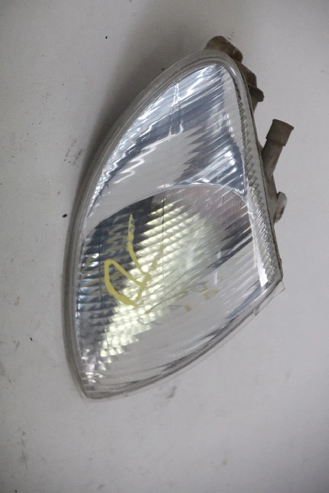 Blinkleuchte vorn rechts Renault MEGANE I Cabriolet EA 7701040713 08-1997 - Bild 3 von 3