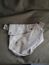 Original US Lightweight Gas Mask Bag WWII Era.