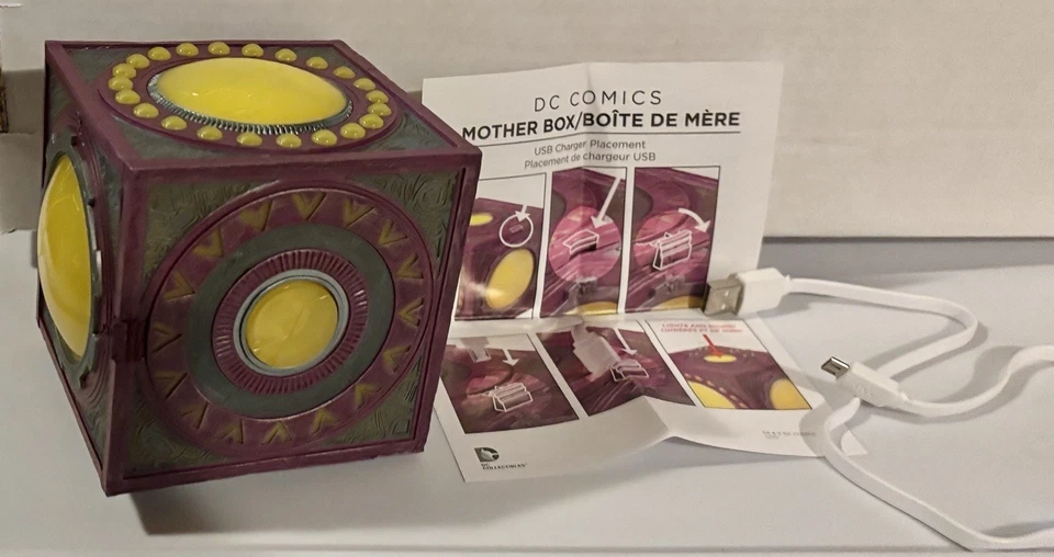Réplica de utilería CAJA MADRE de DC Comics - Sin luces/sonidos - Cuarto mundo de Jack Kirby’s Foto 3 de 4