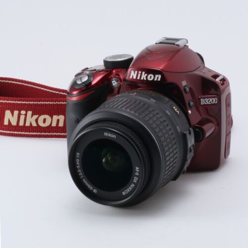 【COMME NEUF】Nikon D3200 boîtier rouge 24,2 mégapixels reflex numérique + objectif AF-S 18-55 mm DX VR 9147186 testé - Photo 1/18