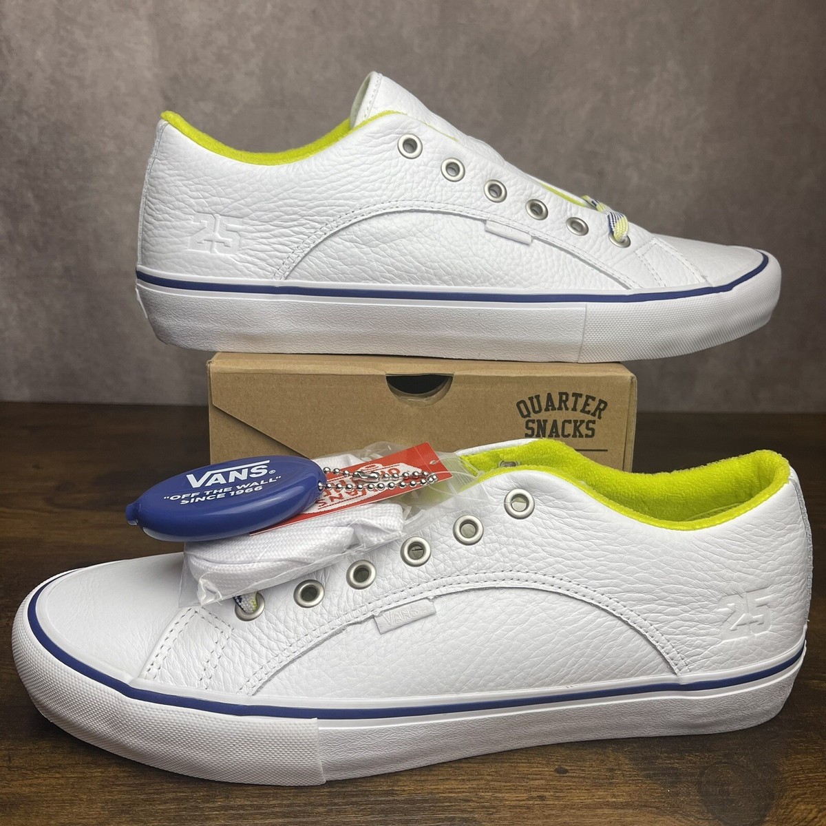 VANS Lampin Pro LTD QUARTERSNACKS クォータースナックス VANS Quartersnacks x Lampin Pro LTD White Size 13