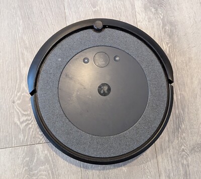 iRobot i3+ Black Robotic Vacuum Cleaner. Black/ Used. T