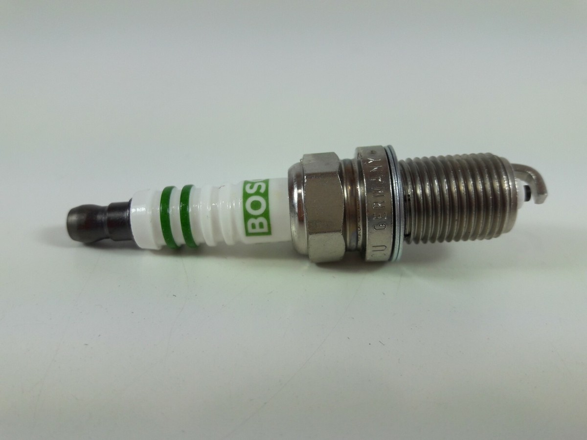 1x BOSCH Spark Plug FR8KCU 0242229635 SUPER | eBay