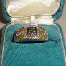 Affinity Diamond 1/2 ct tw Green & Yellow Pat...