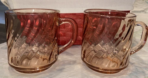 Arcoroc France Rosaline Pink Swirl Glass Mugs 8 oz Lot Of 2