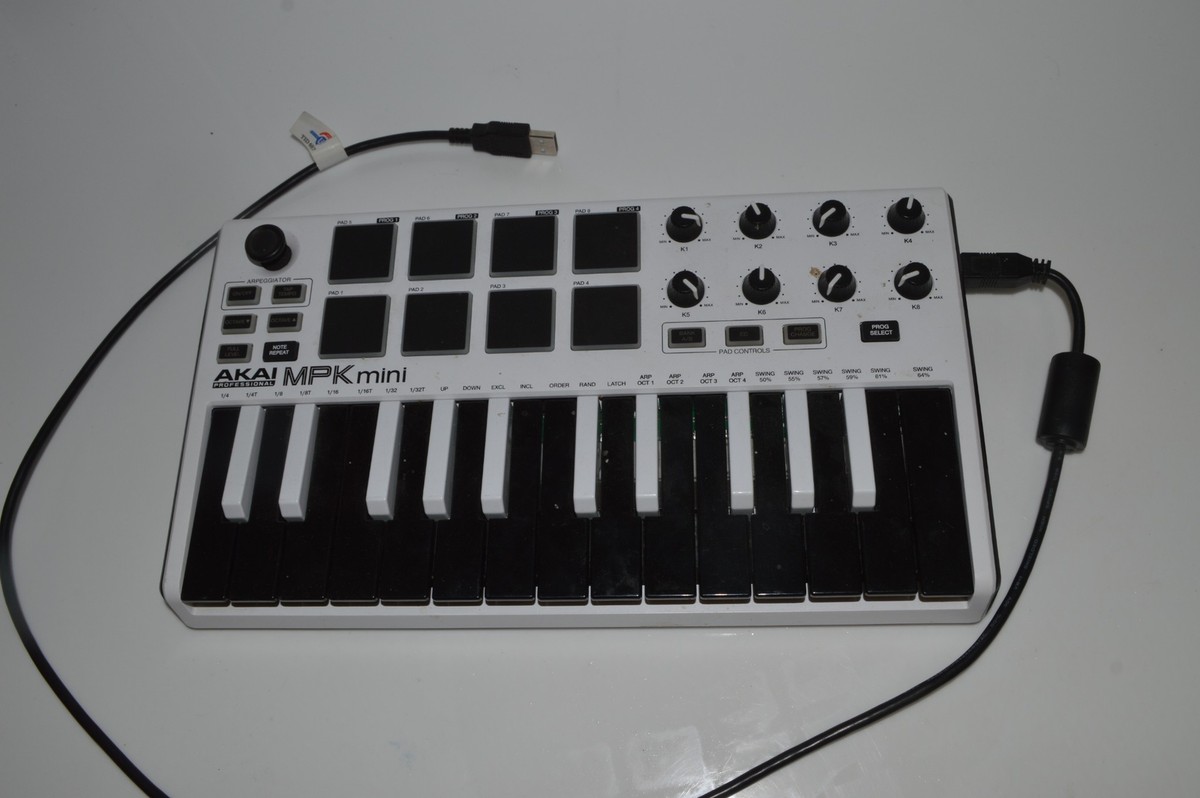 Akai Professional MPK Mini Play MK3 Portable 25-Key Keyboard