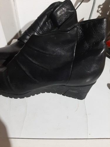 Earth womens black bootie size 11B Dune - Picture 9 of 10