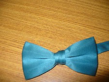 USED Bow Tie - Hunter Green BBB 88851