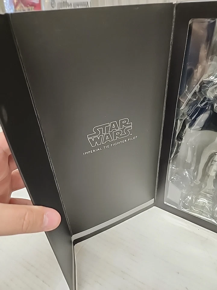 Sideshow Collectibles Sexta Escala Exclusivo Star Wars Imperial Tie Fighter Pilot Foto 2 de 4