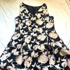 Tommy Hilfiger Black/Ivory Floral Jacquard V-Neck Fit & Flare Dress 8