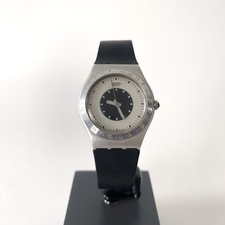 Vintage Swatch Irony On The Dot YLS1007 (1998) – Minimalist Design