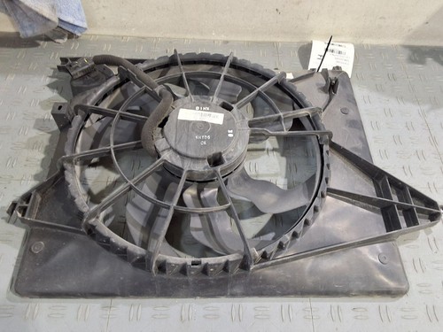 2013-2019 Hyundai Santa Fe Radiator Fan Motor Fan Assembly LWB 3.3L
