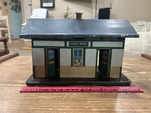 Ives Prewar 114 Station Ticket Office