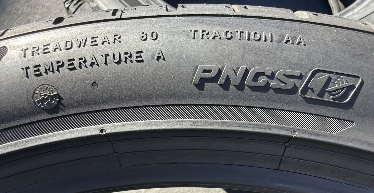 TWO BRAND NEW 285/35ZR20 (104Y) Pirelli P Zero Corsa PZC4 MC