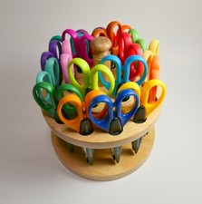 Kraft Edgers with Hardwood Rack, Decorative Scissors, Assorted, 18-Pieces