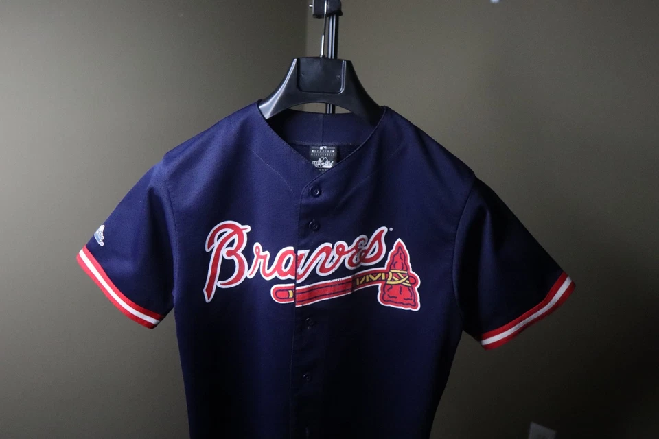 Camiseta deportiva de malla vintage de los Atlanta Braves auténtica Majestic Chipper Jones #10 azul marino Foto 4 de 4