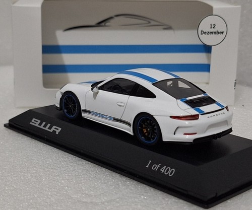 Porsche 911 R 991 White + Blue Stripes Edition Porsche Platz 12.2016 1:43 Spark - Picture 5 of 15