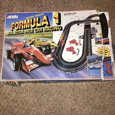 Artin Formula 1 Dual Action Pace Car Racing Slot Car Set Battery Operated NoCars