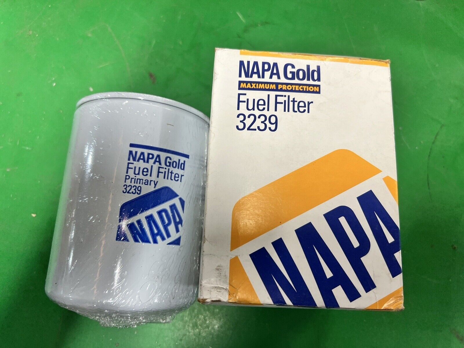 GENUINE NEW NAPA Fuel Filter 3239 SHIPS FREE