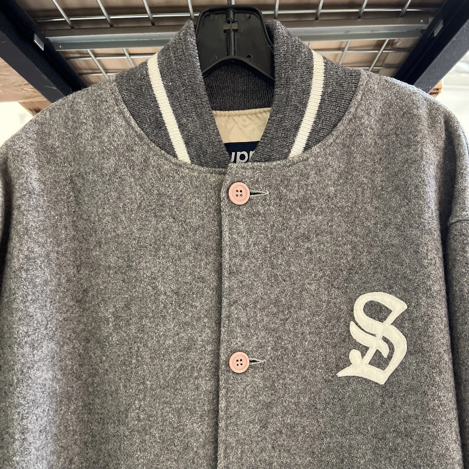 Veste universitaire vintage occasion Supreme originale ancien logo anglais laine XL