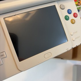 Nintendo 3DS Super Mario 3D Land Edition Console W/ Charger White Box TESTED
