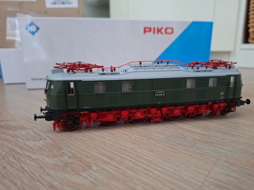 PIKO H0 51862 – Elektrolok BR 218 DR Ep. IV – PluX22 – LED – OVP, "selten" | Condition: Gebraucht