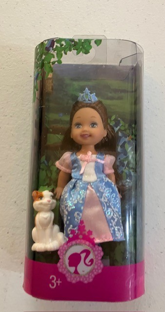 Kelly The Princess Little Erika Blue & Pink dress A.A. Foreign Variant 2007 NIB