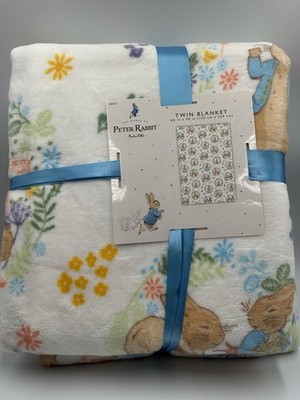 The World of Peter Rabbit Twin Plush Blanket Beatrix Potter Floral