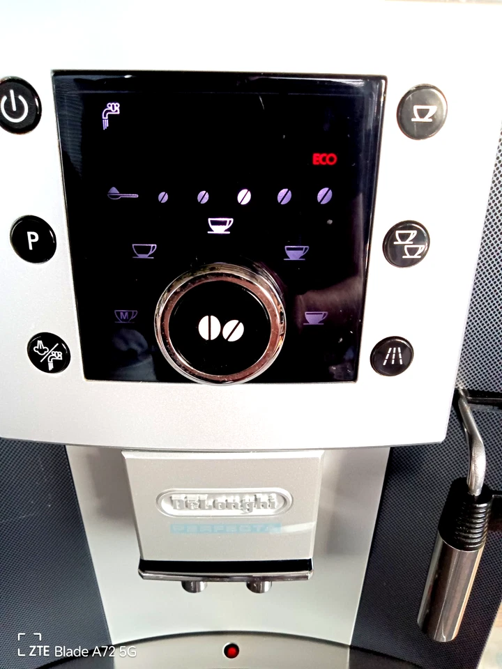 DeLonghi Perfekta ESAM 5400  Titanium RAPID CAPPUCCINO Generalüberholt Gewährlei - Bild 2 von 4