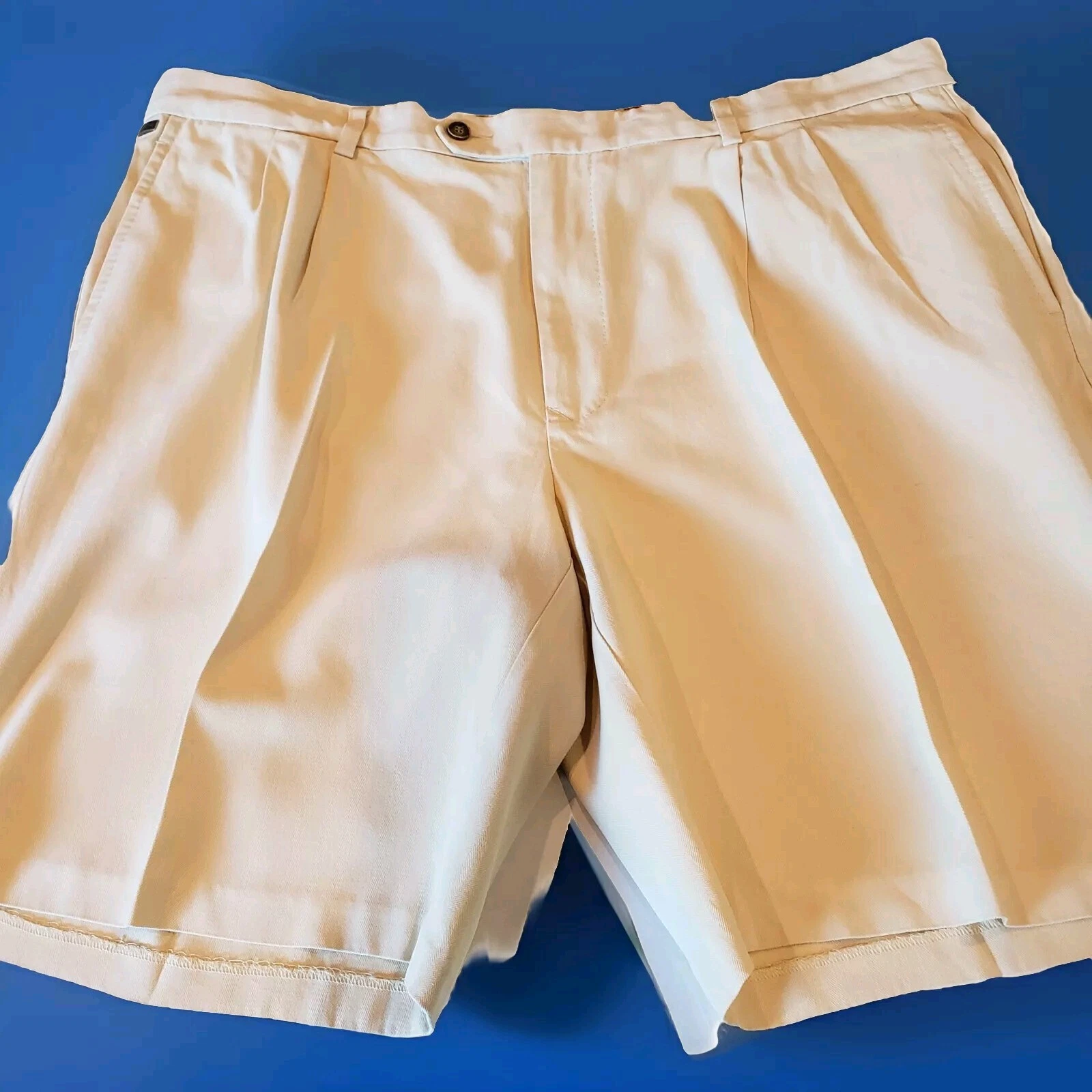 Tommy Bahama 9" Relax Golf Shorts Pleated 90% Silk Cream Men's 40 Tropical